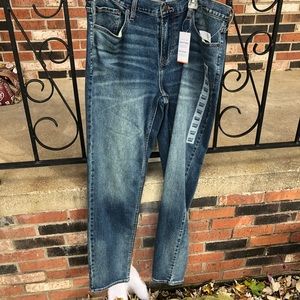 Old Navy men’s Athletic Taper jeans -NWT - size 36x34